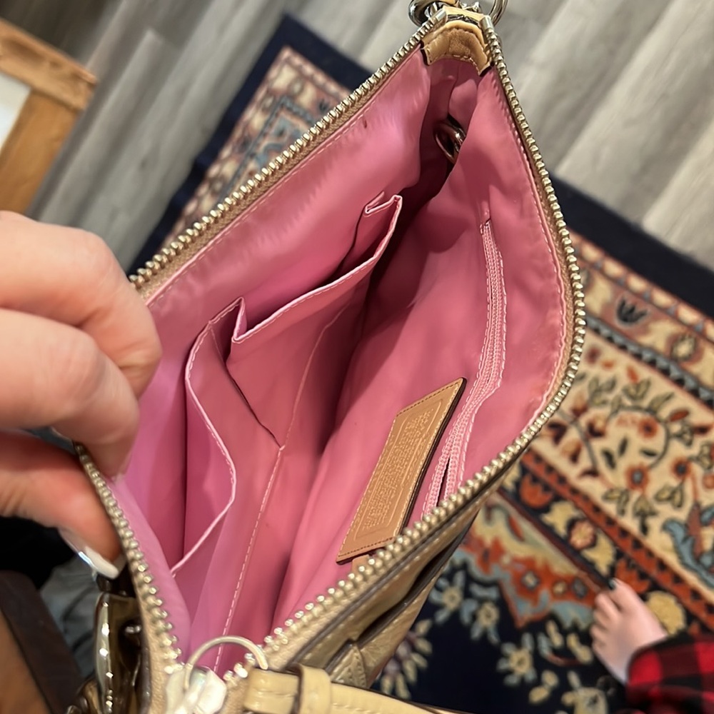Coach handbag - Picture 5 of 7
